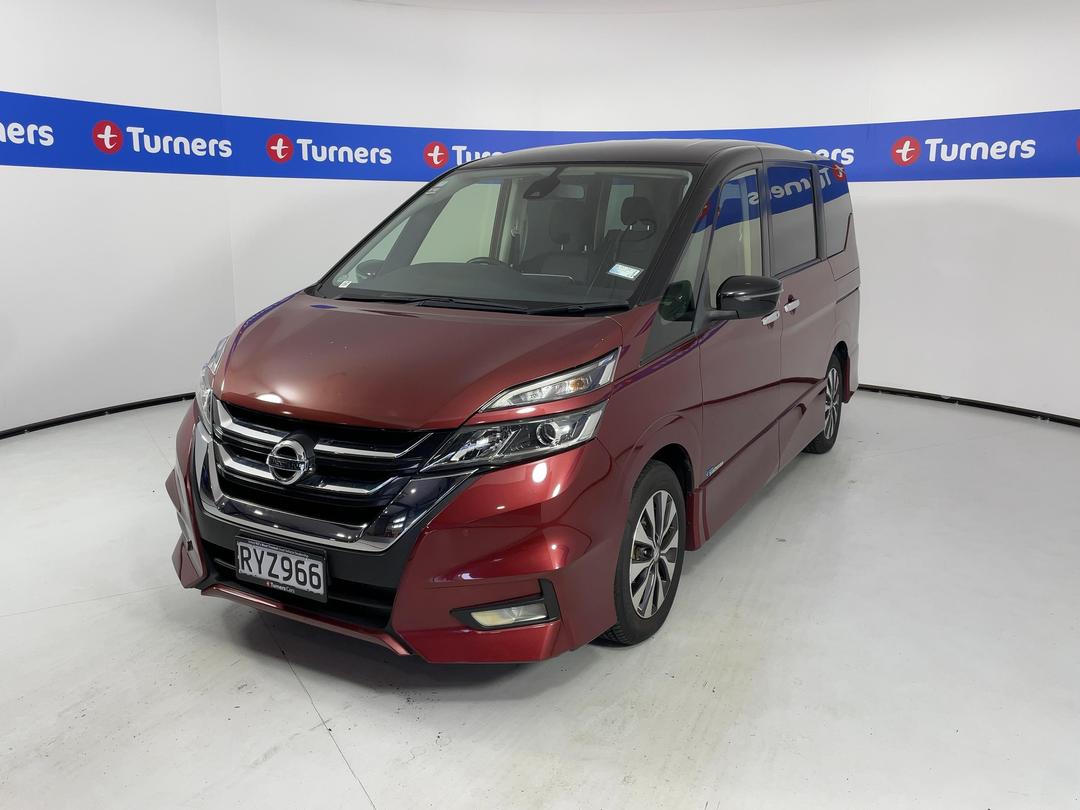 Photo '4' of Nissan Serena