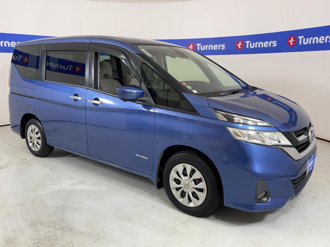 Photo '1' of Nissan Serena