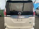 Thumbnail '5' of Nissan Serena