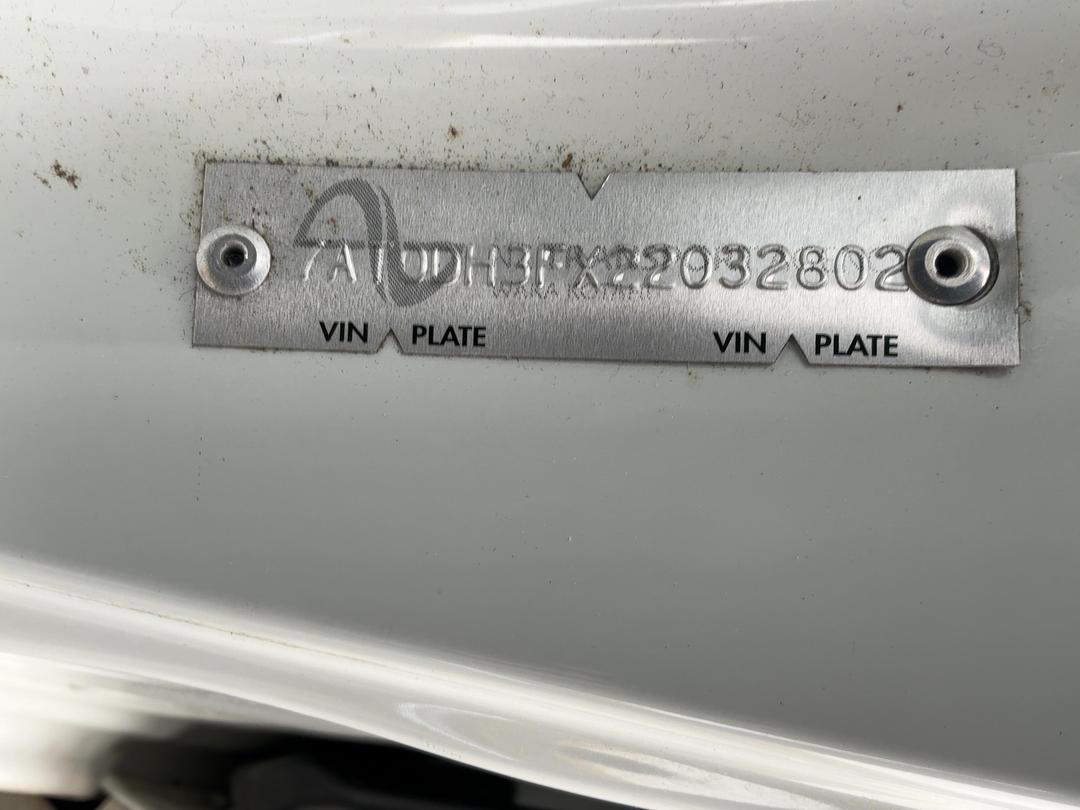 Photo '13' of Nissan Serena Photo '13' of Nissan Serena