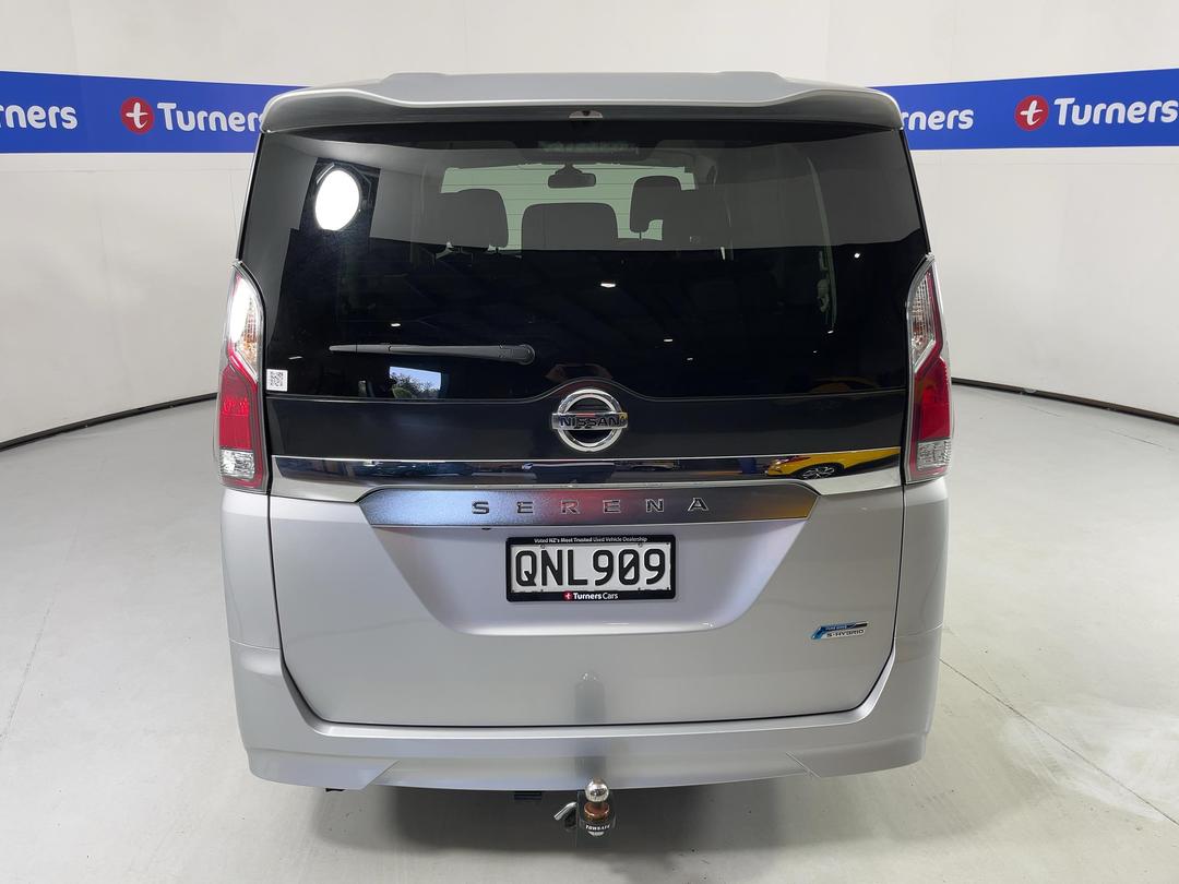 Photo '6' of Nissan Serena