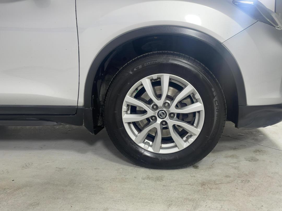 Photo '9' of Nissan X-Trail
