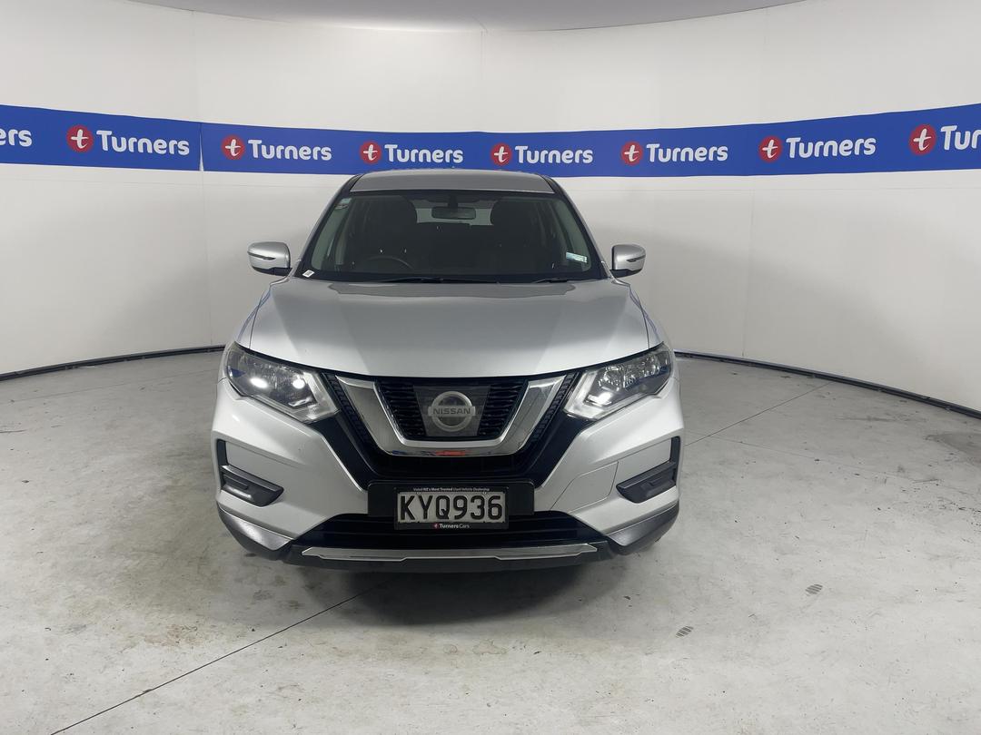 Photo '2' of Nissan X-Trail