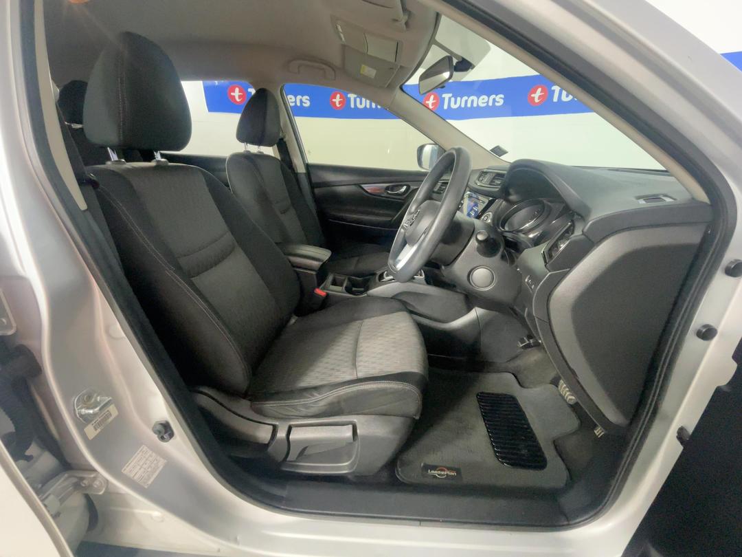 Photo '16' of Nissan X-Trail