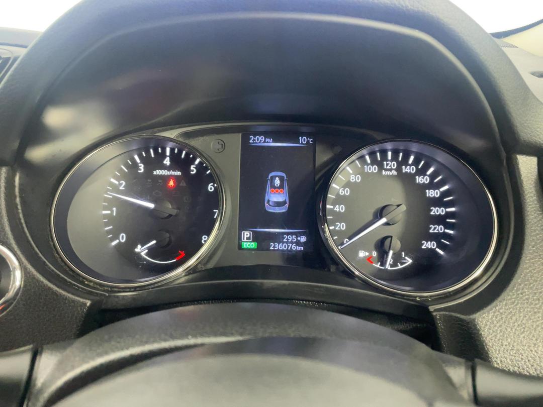 Photo '21' of Nissan X-Trail