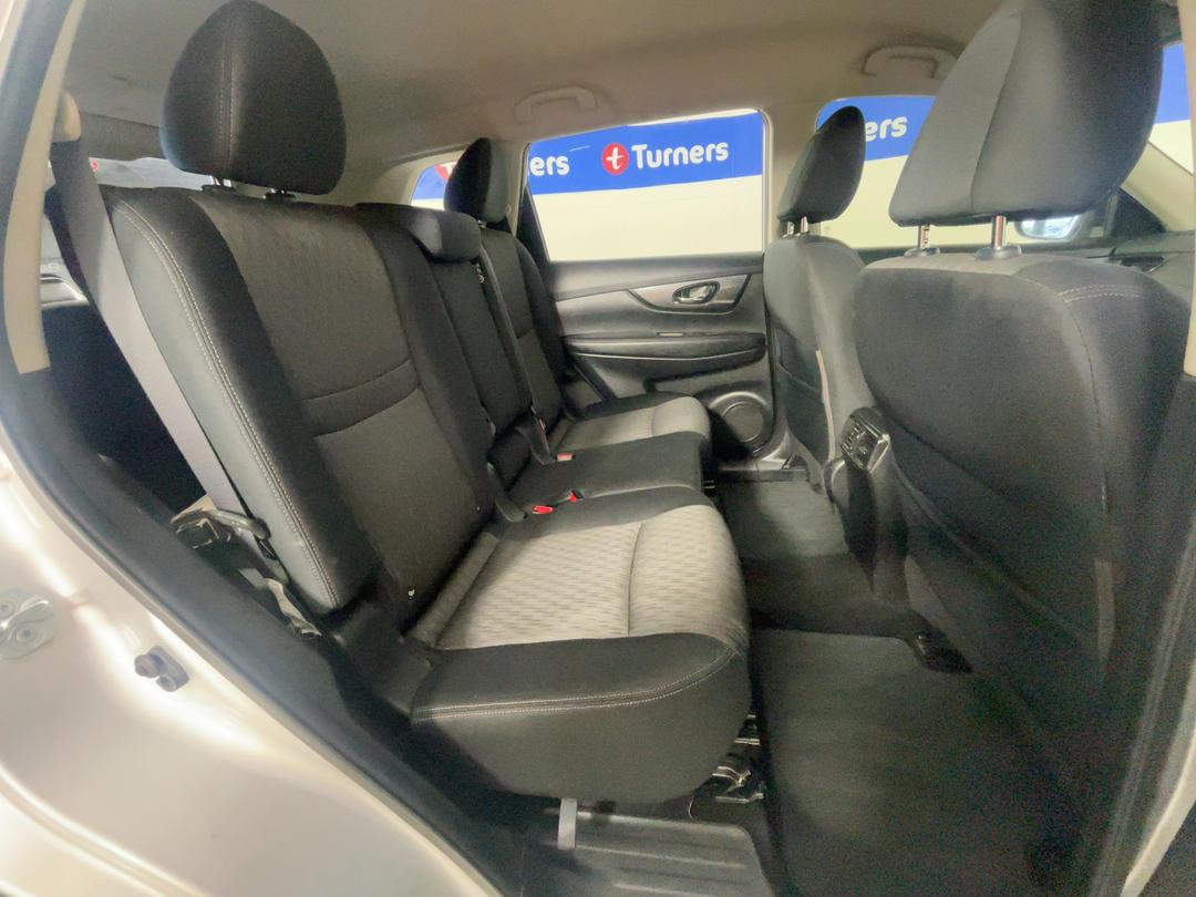 Photo '20' of Nissan X-Trail