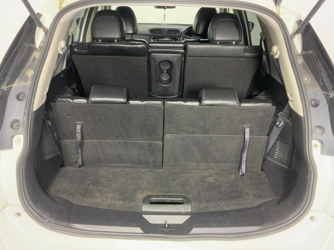 Photo '14' of Nissan X-Trail