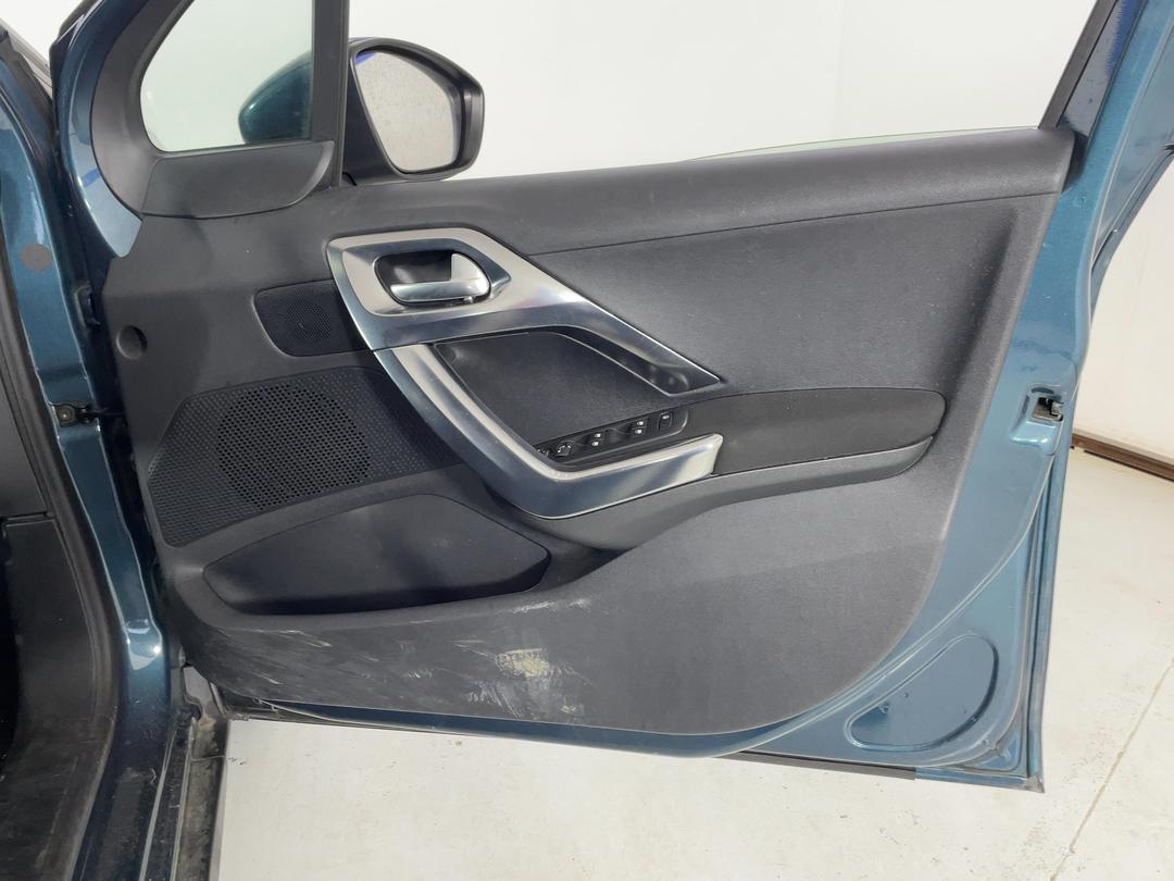 Photo '13' of Peugeot 2008 Allure Photo '13' of Peugeot 2008 Allure