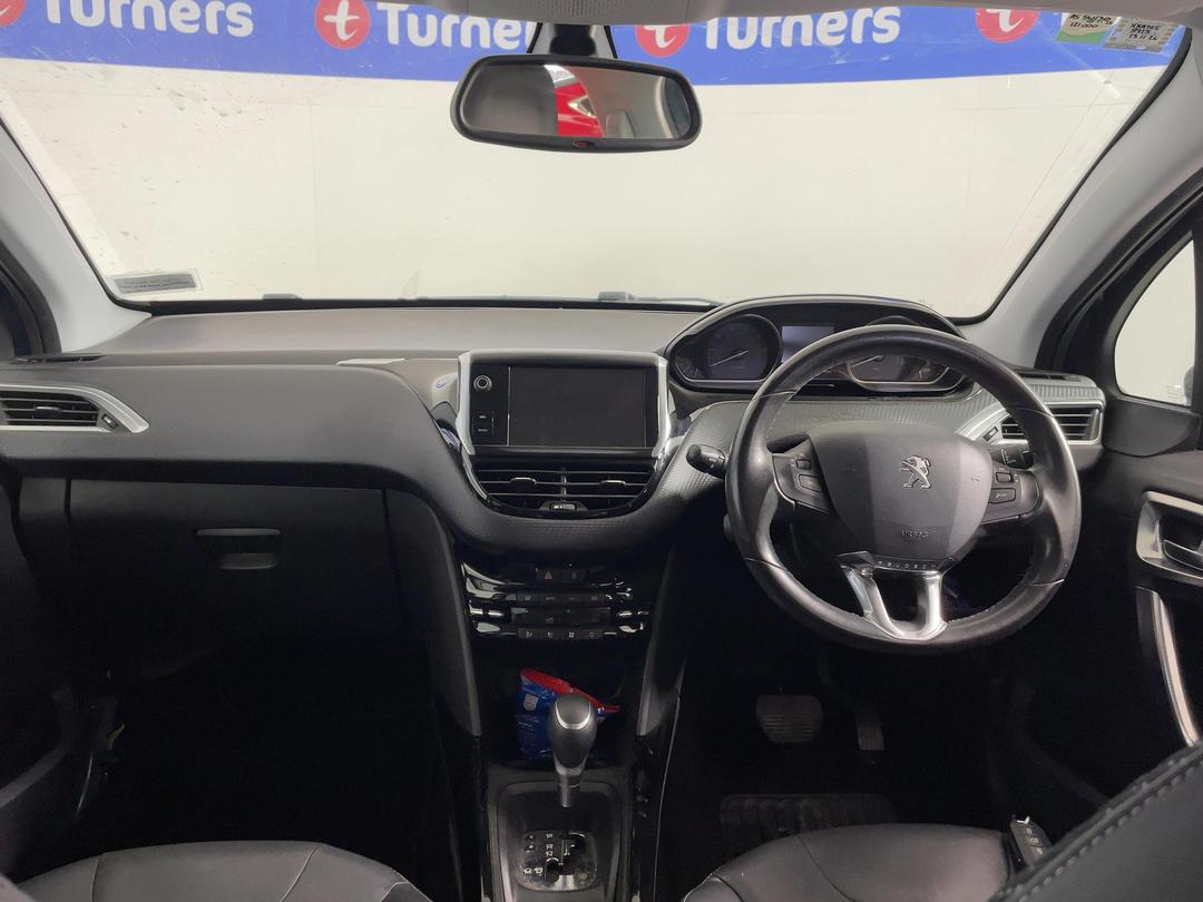 Photo '15' of Peugeot 2008 Allure Photo '15' of Peugeot 2008 Allure