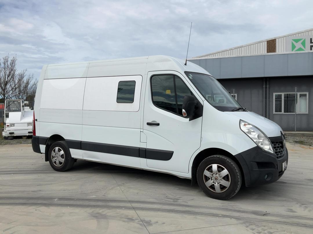 Photo '3' of Renault Master VAN L2H2 2.3D/6AM Van