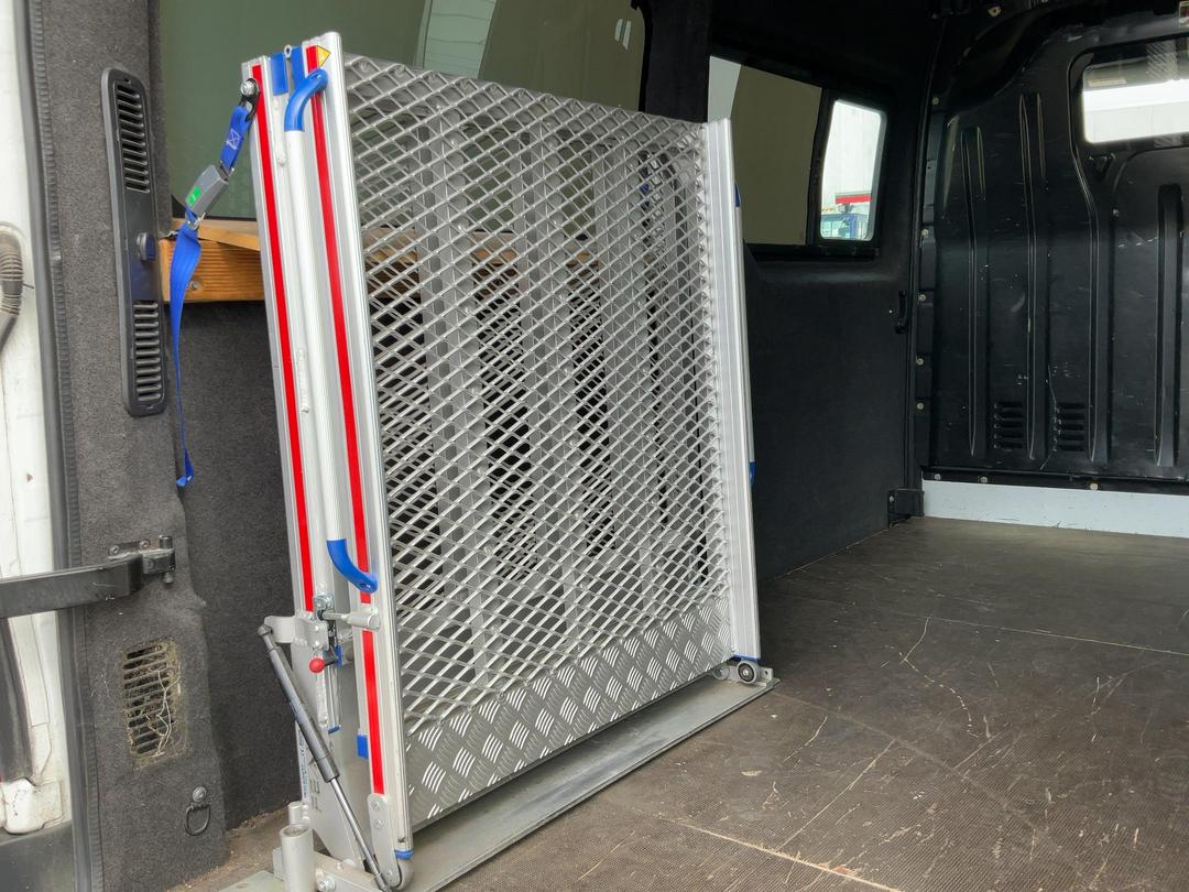 Photo '20' of Renault Master VAN L2H2 2.3D/6AM Van
