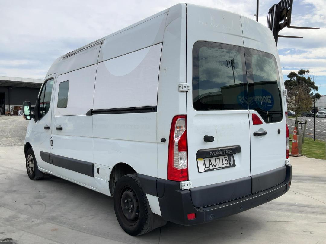 Photo '8' of Renault Master VAN L2H2 2.3D/6AM Van