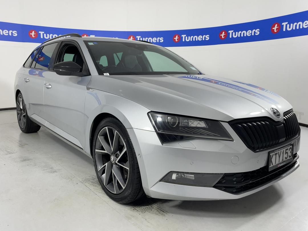Photo '1' of Skoda Superb