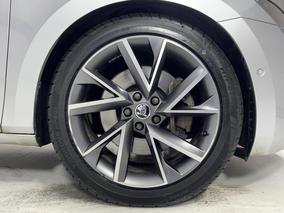 Photo '9' of Skoda Superb