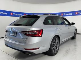 Photo '7' of Skoda Superb