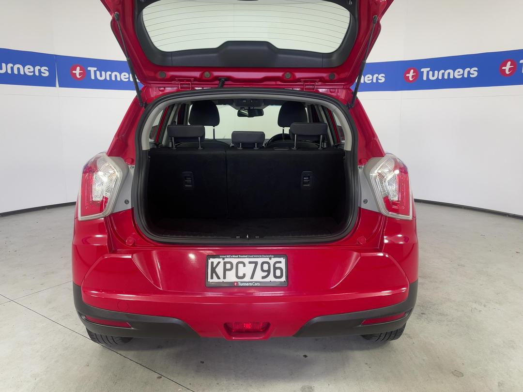 Photo '14' of Ssangyong Tivoli