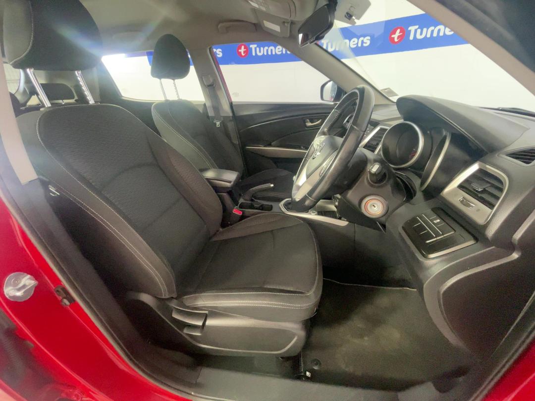 Photo '16' of Ssangyong Tivoli