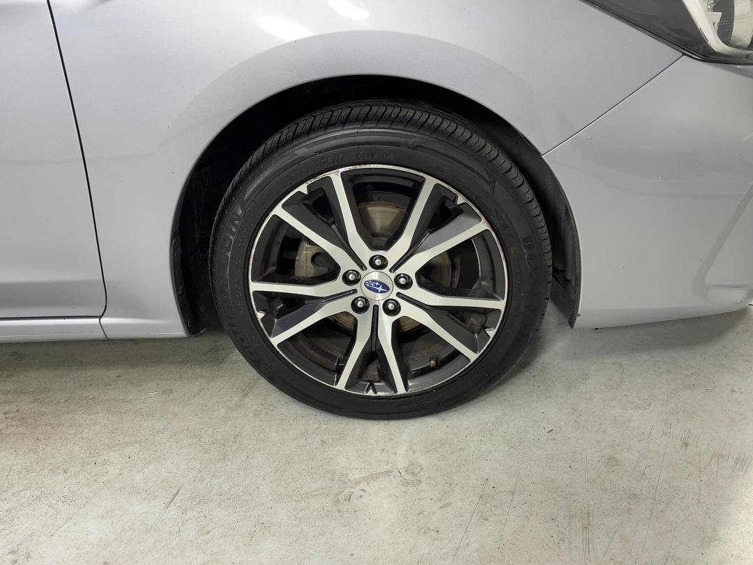 Photo '9' of Subaru Impreza