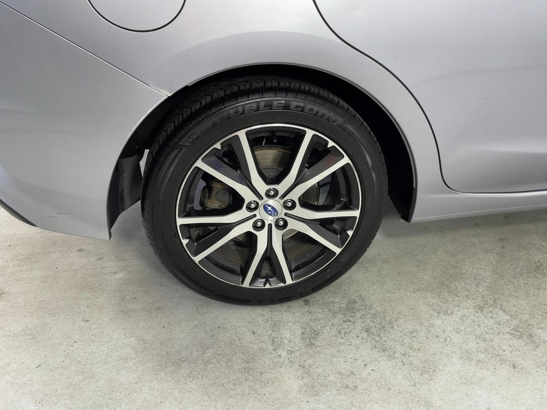 Photo '12' of Subaru Impreza