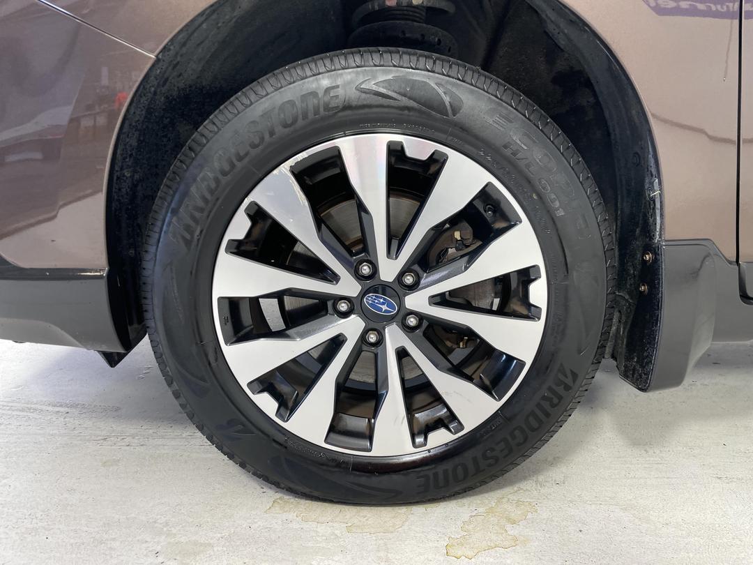 Photo '10' of Subaru Outback