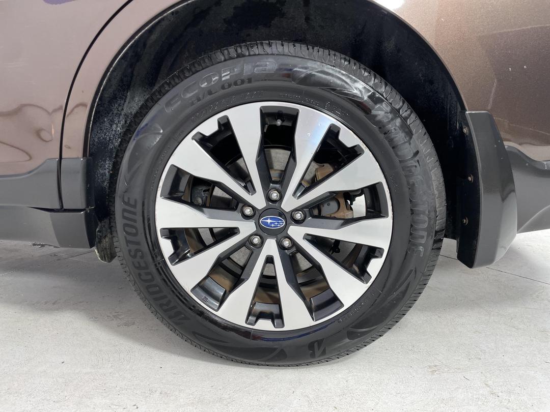 Photo '11' of Subaru Outback