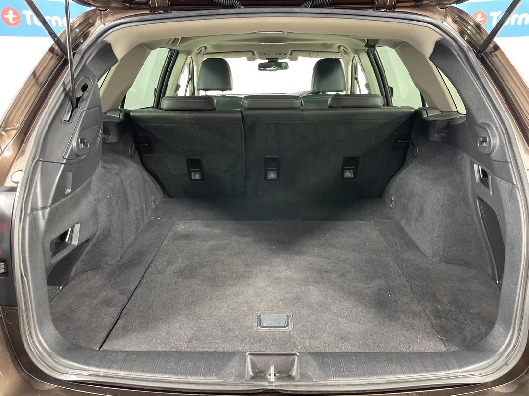 Photo '14' of Subaru Outback