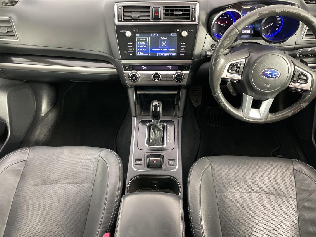 Photo '18' of Subaru Outback