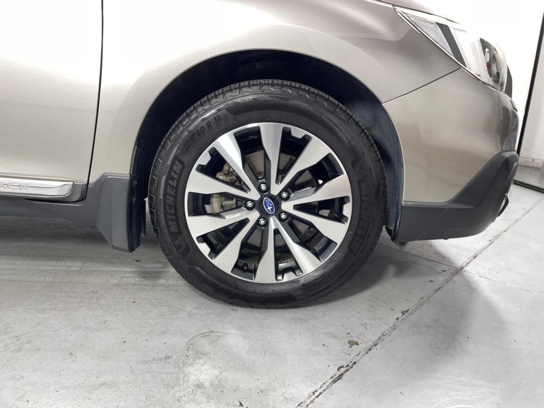 Photo '9' of Subaru Outback