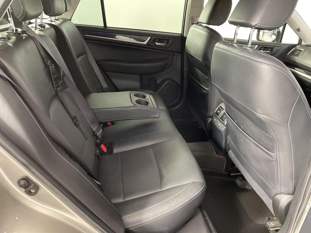 Photo '20' of Subaru Outback