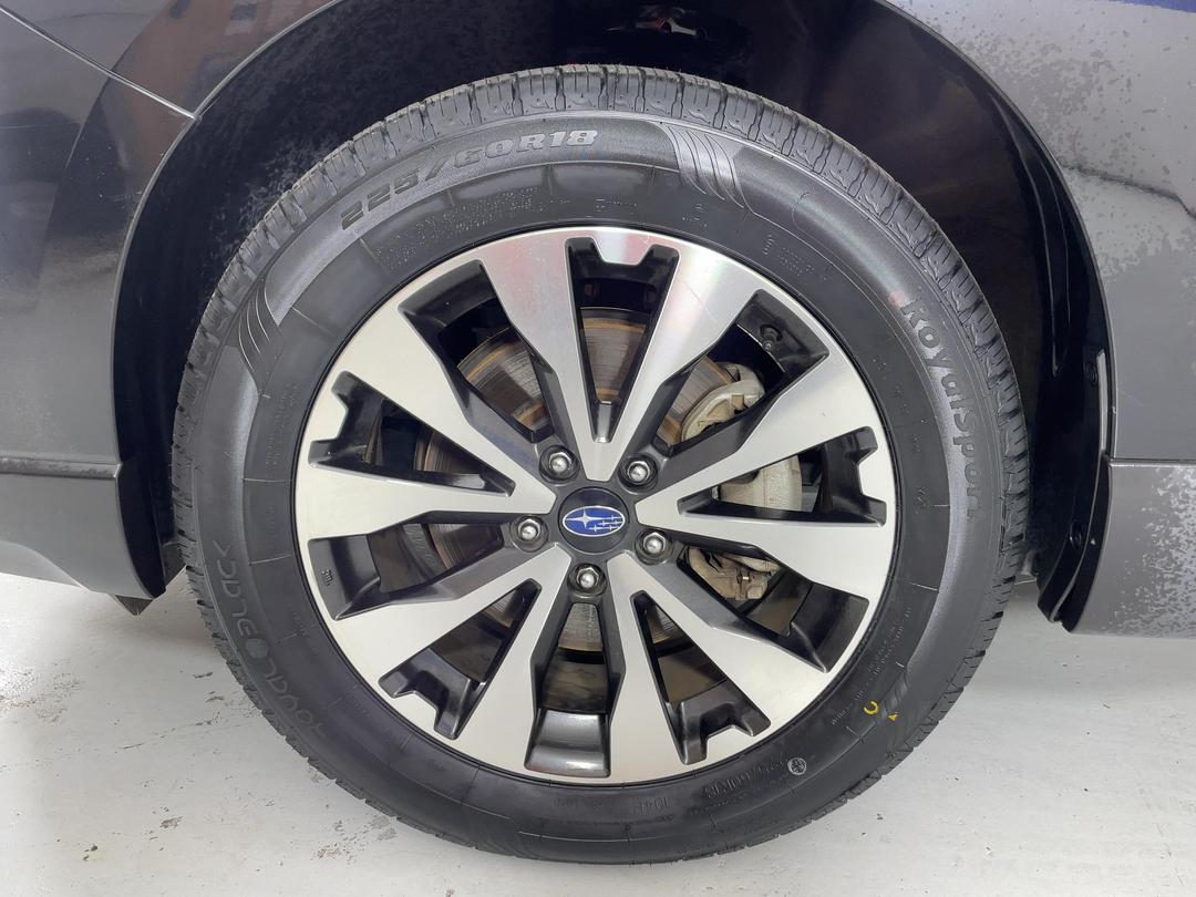 Photo '10' of Subaru Outback