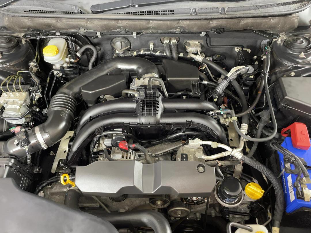 Photo '13' of Subaru Outback
