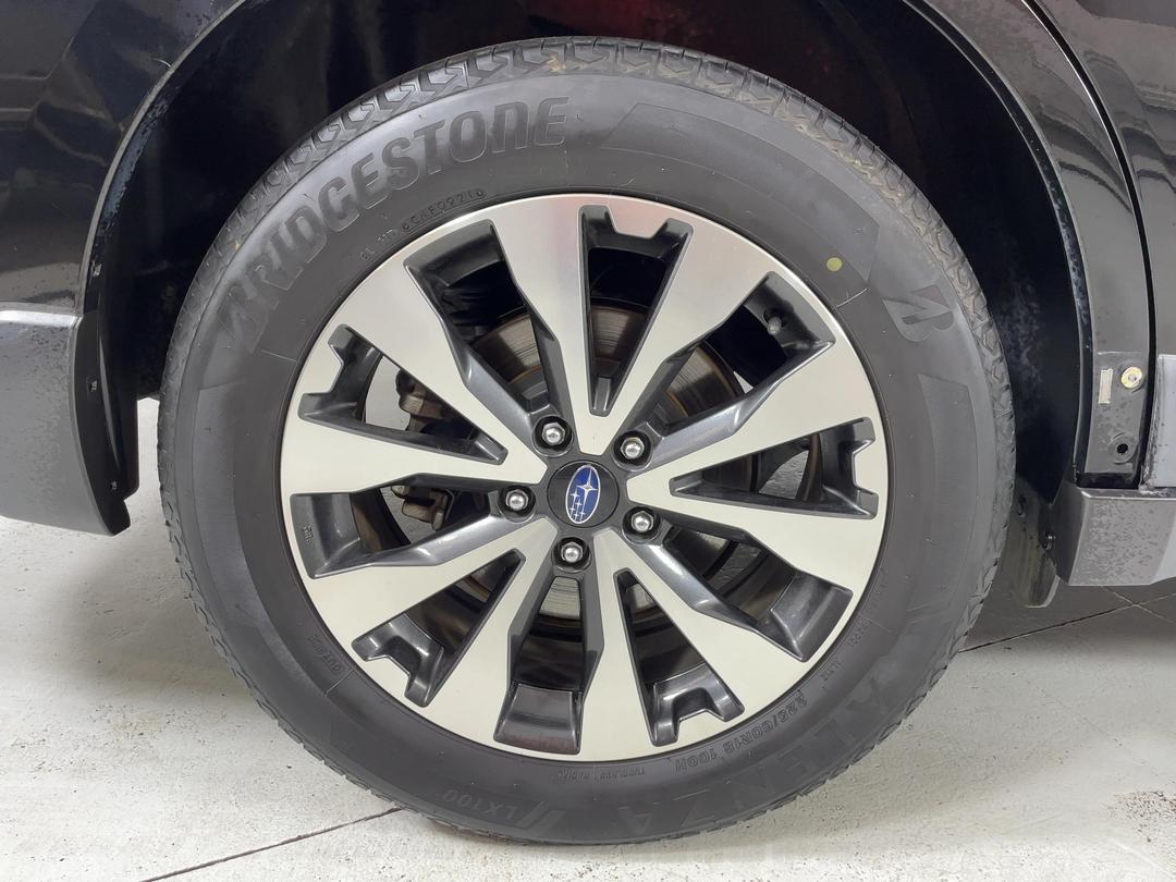 Photo '12' of Subaru Outback