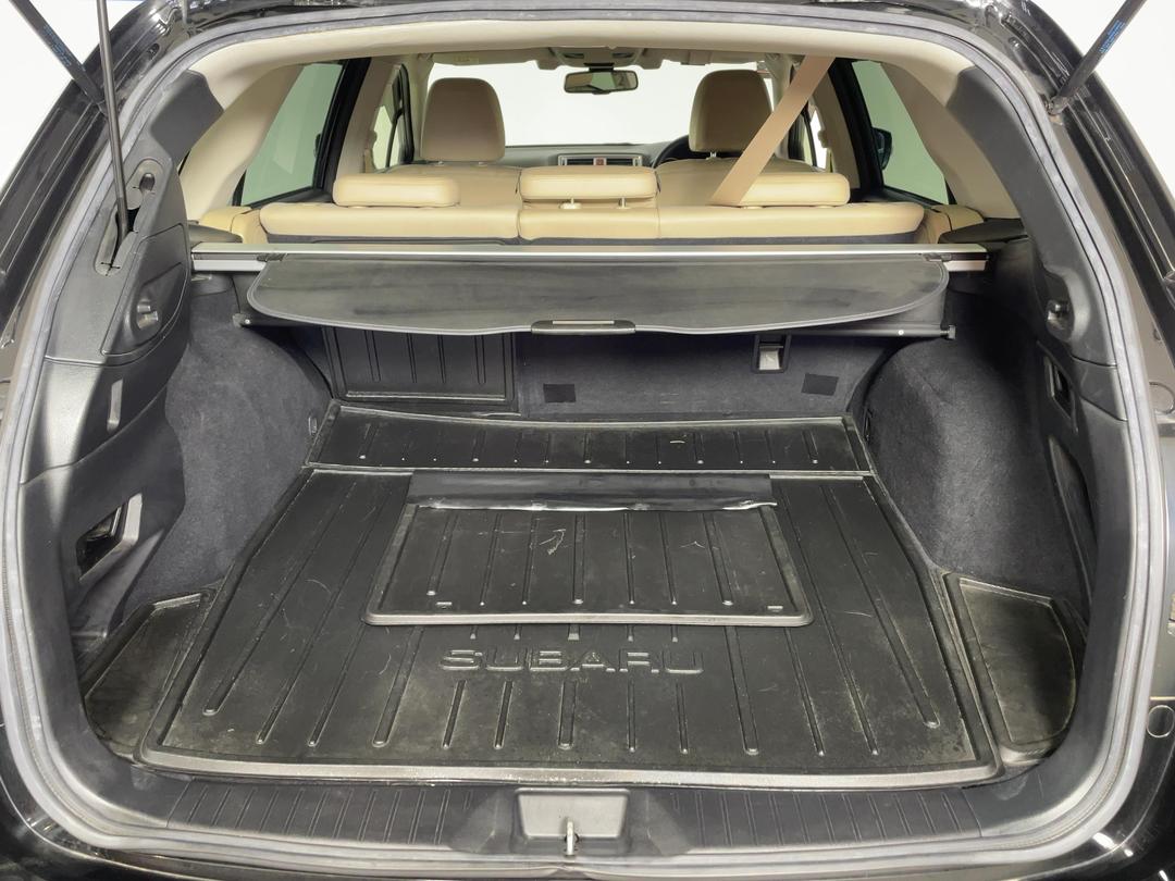 Photo '14' of Subaru Outback