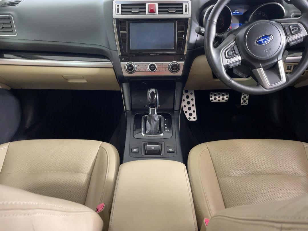Photo '18' of Subaru Outback