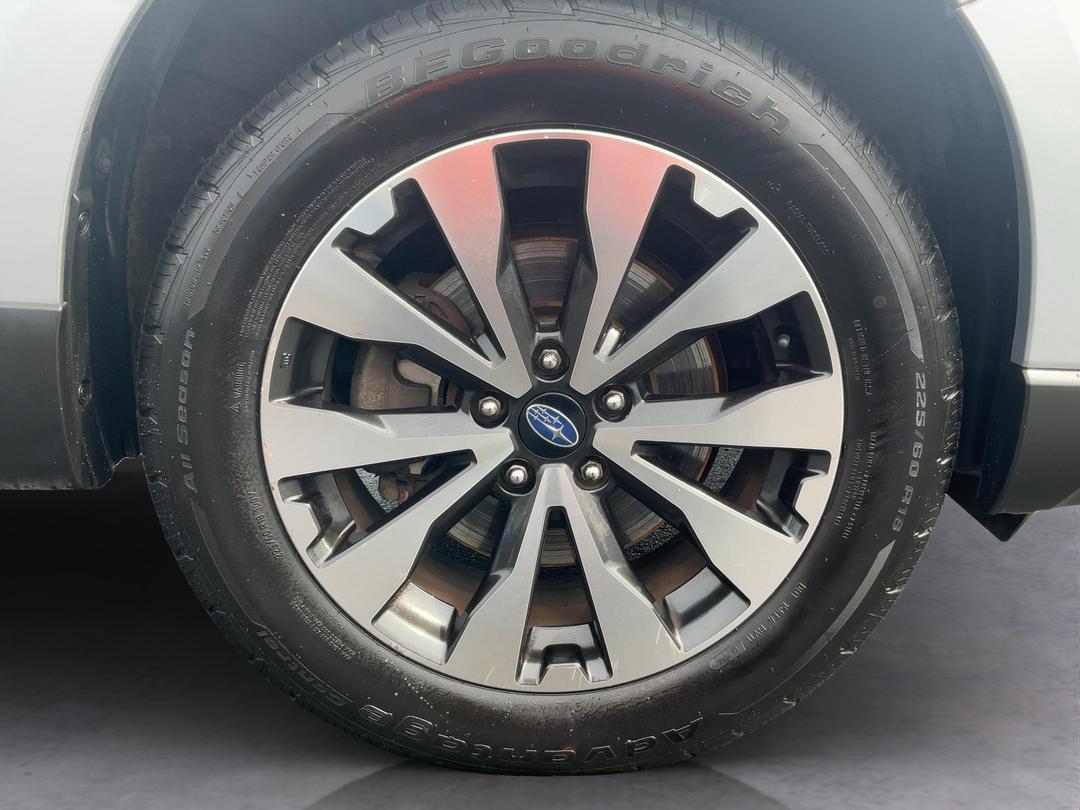 Photo '9' of Subaru Outback