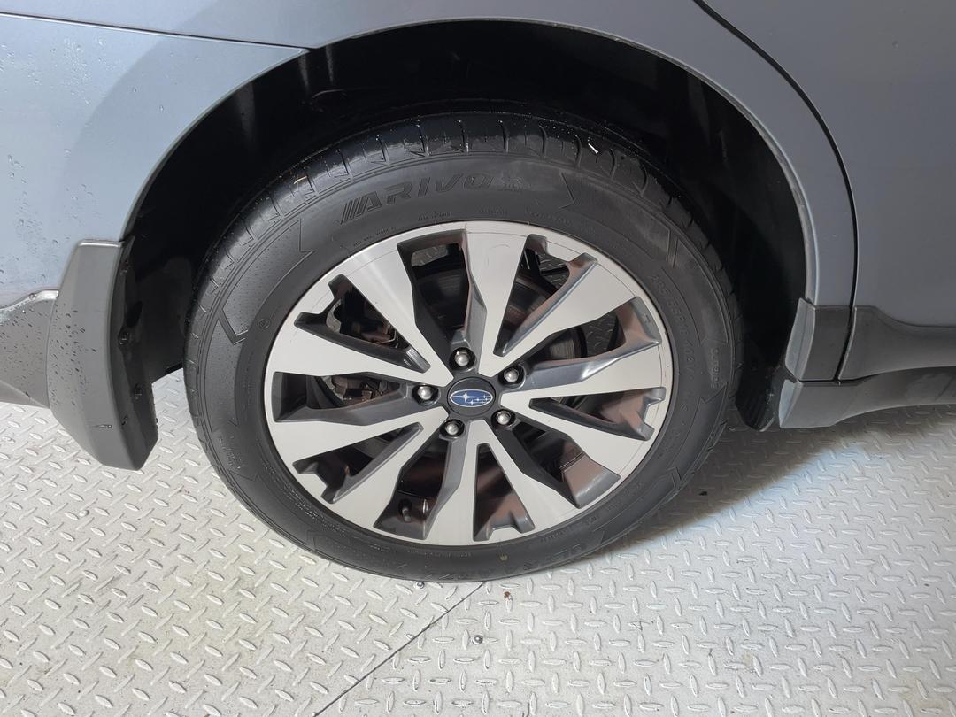 Photo '12' of Subaru Outback