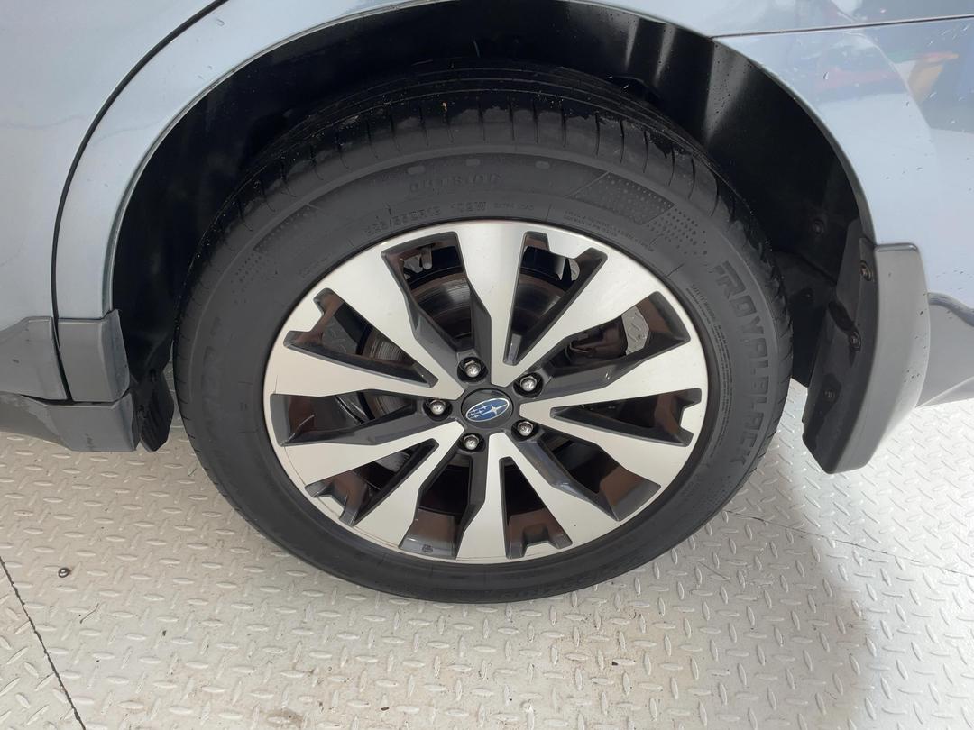 Photo '11' of Subaru Outback