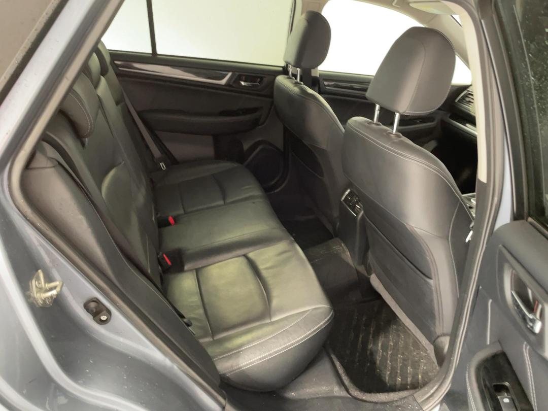 Photo '20' of Subaru Outback