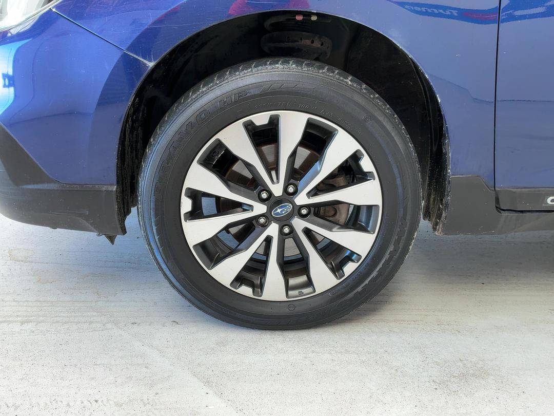 Photo '10' of Subaru Outback