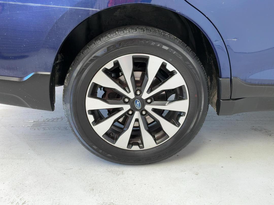 Photo '12' of Subaru Outback