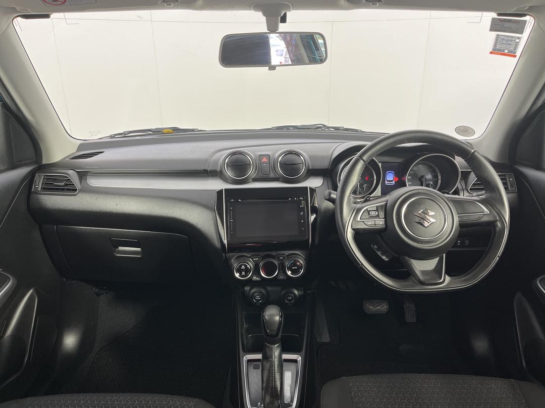 Photo '17' of Suzuki Swift