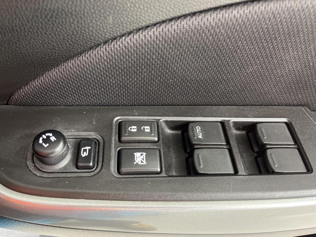 Photo '25' of Suzuki Swift