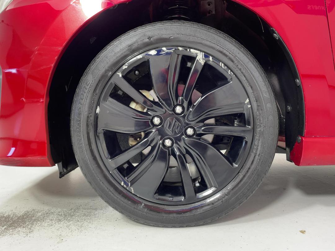 Photo '10' of Suzuki Swift