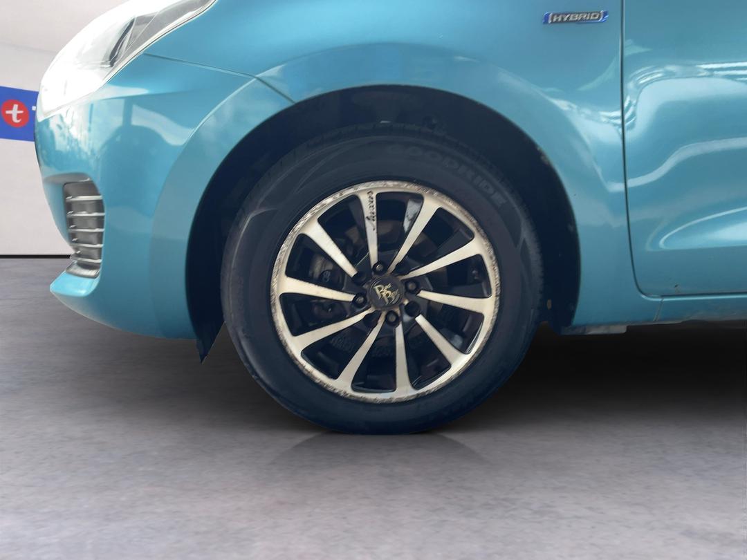 Photo '10' of Suzuki Swift