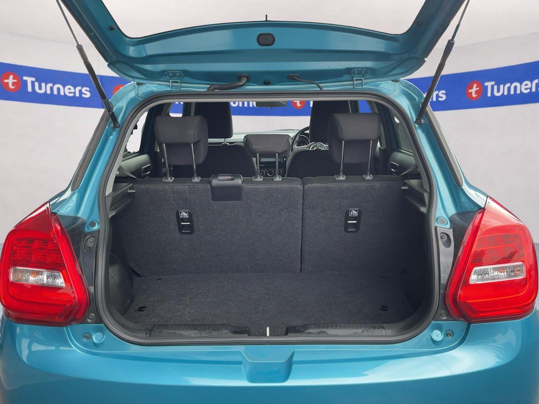 Photo '14' of Suzuki Swift