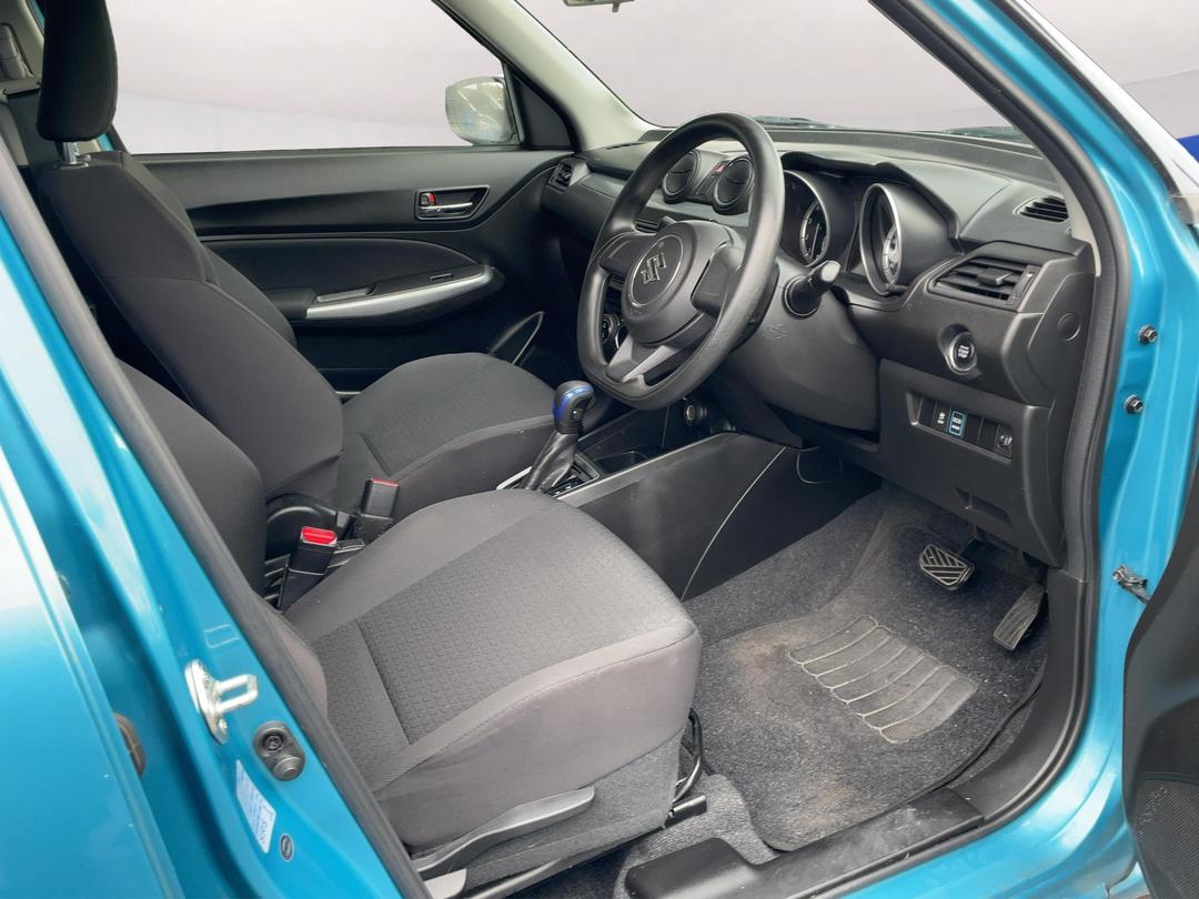 Photo '16' of Suzuki Swift