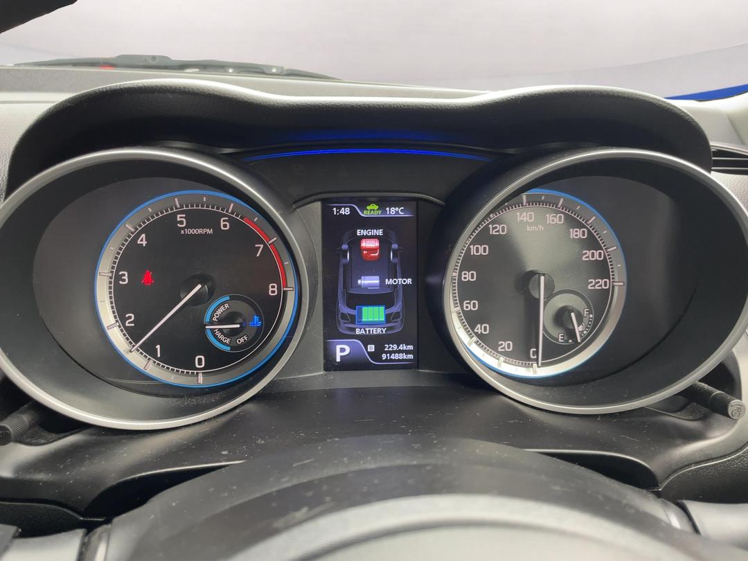 Photo '21' of Suzuki Swift