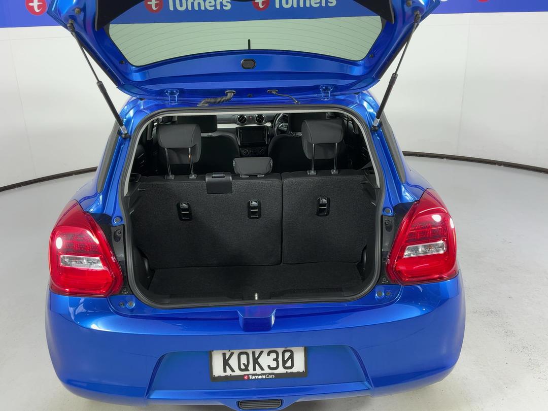Photo '14' of Suzuki Swift