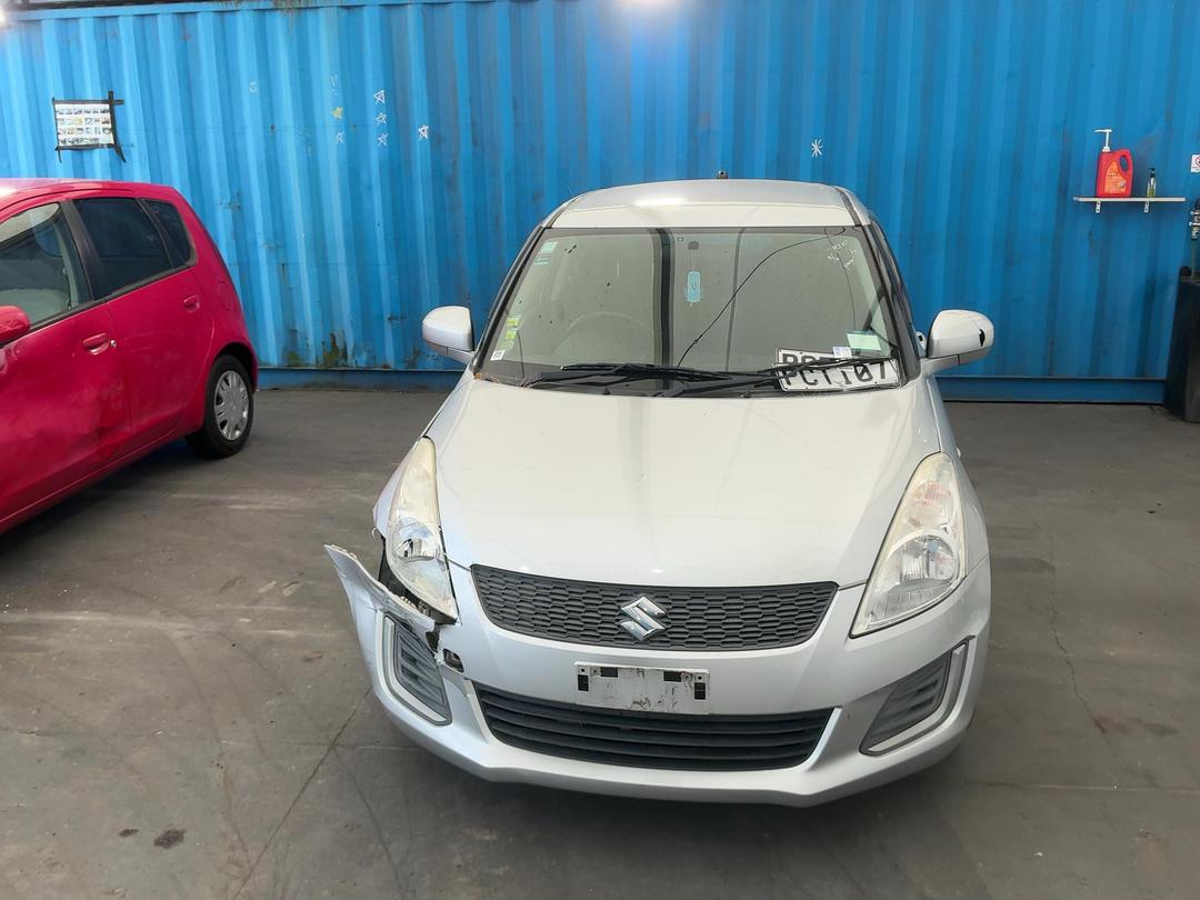 Photo '4' of Suzuki Swift Photo '4' of Suzuki Swift