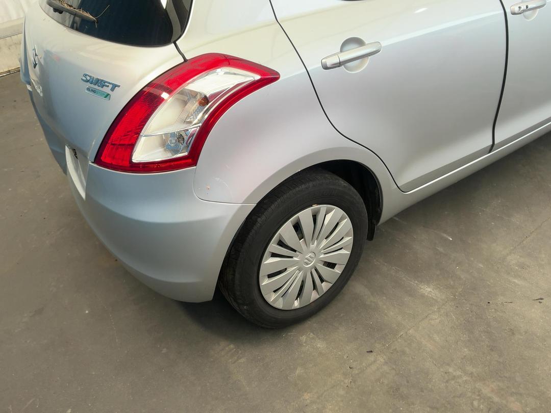 Photo '11' of Suzuki Swift Photo '11' of Suzuki Swift